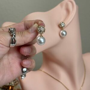 💖 Elegant Design 14K Gold Plated Pearl Stud Earrings ⚜️